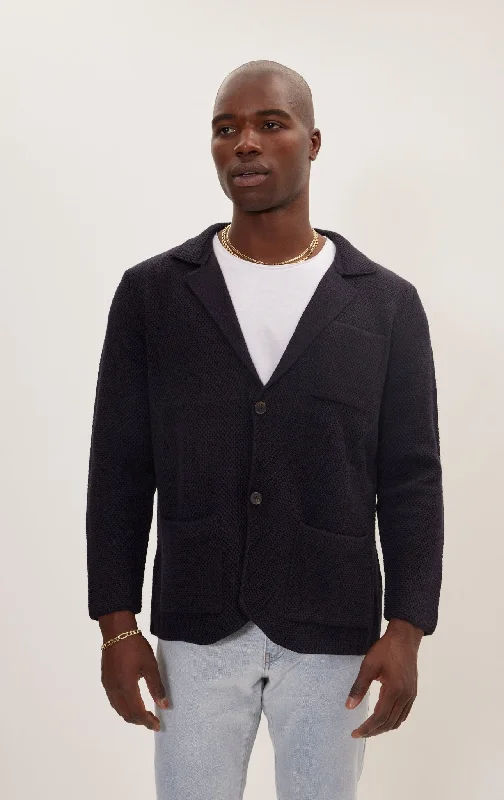 Shop now and save up to 40% on men’s wardrobe essentials. Knitted Notch Laper Fitted Blazer - Navy Shop now and save up to 40% on men’s wardrobe essentials. Knitted Notch Laper Fitted Blazer - Navy