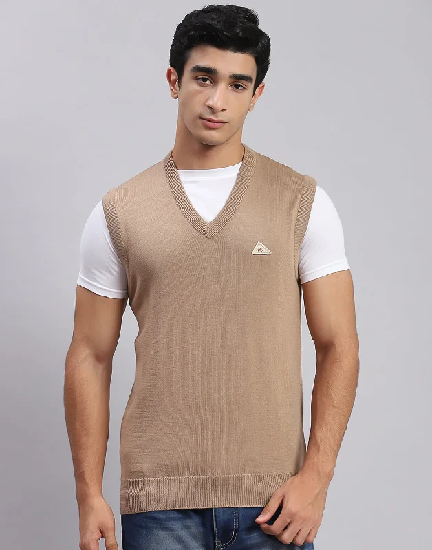 Flash sale: Men’s clothing essentials at irresistible prices! Men Camel Brown Solid V Neck Sleeveless Sweaters/Pullovers Flash sale: Men’s clothing essentials at irresistible prices! Men Camel Brown Solid V Neck Sleeveless Sweaters/Pullovers