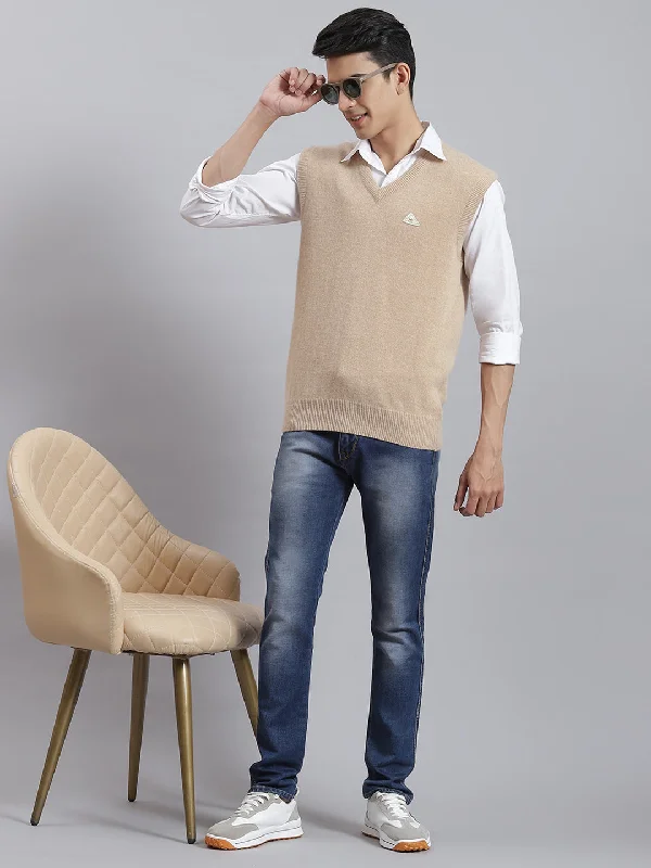 Big discounts on men’s wear – Shop now and save! Men Camel Brown Solid V Neck Sleeveless Sweaters/Pullovers Big discounts on men’s wear – Shop now and save! Men Camel Brown Solid V Neck Sleeveless Sweaters/Pullovers