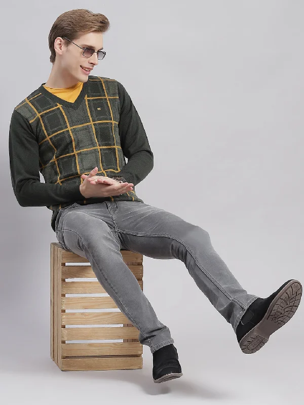 Shop smart, save big – men’s clothing sale on now! Men Grey Self Design V Neck Full Sleeve Sweaters/Pullovers Shop smart, save big – men’s clothing sale on now! Men Grey Self Design V Neck Full Sleeve Sweaters/Pullovers