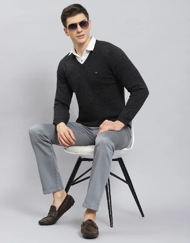 Hurry, the best clothing deals won’t last – Shop now for major savings. Men Grey Solid V Neck Full Sleeve Sweater Hurry, the best clothing deals won’t last – Shop now for major savings. Men Grey Solid V Neck Full Sleeve Sweater