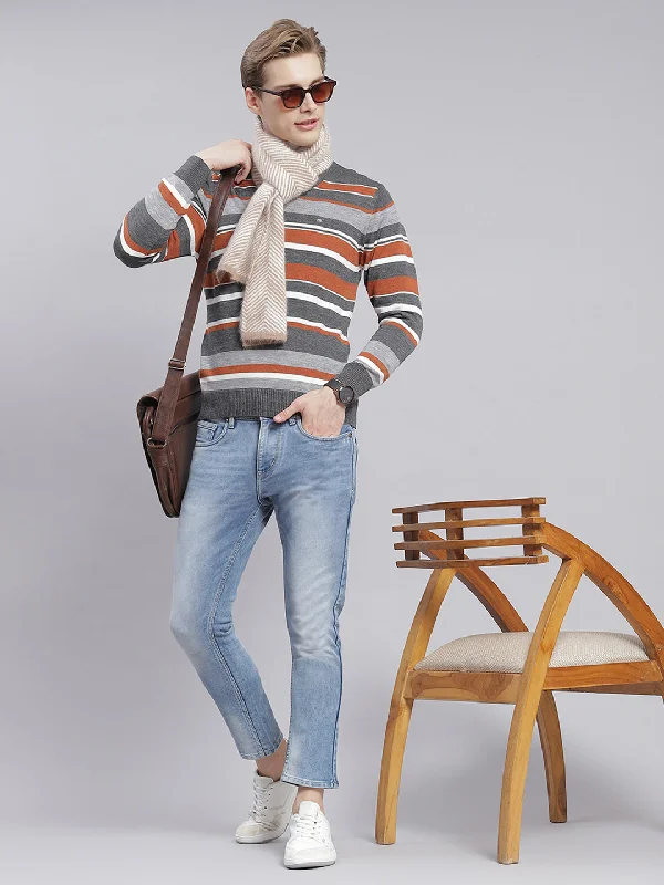 Time to upgrade your wardrobe – shop men’s fashion on sale. Men Grey Stripe V Neck Full Sleeve Sweaters/Pullovers Time to upgrade your wardrobe – shop men’s fashion on sale. Men Grey Stripe V Neck Full Sleeve Sweaters/Pullovers