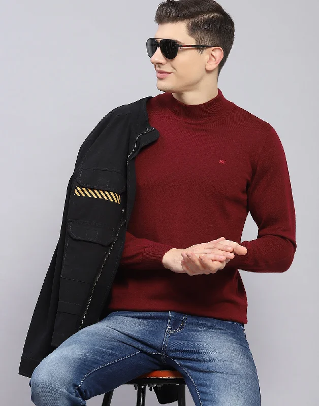 Shop new arrivals in clothing and save up to 60% off select items. Men Maroon Solid T Neck Full Sleeve Sweater Shop new arrivals in clothing and save up to 60% off select items. Men Maroon Solid T Neck Full Sleeve Sweater
