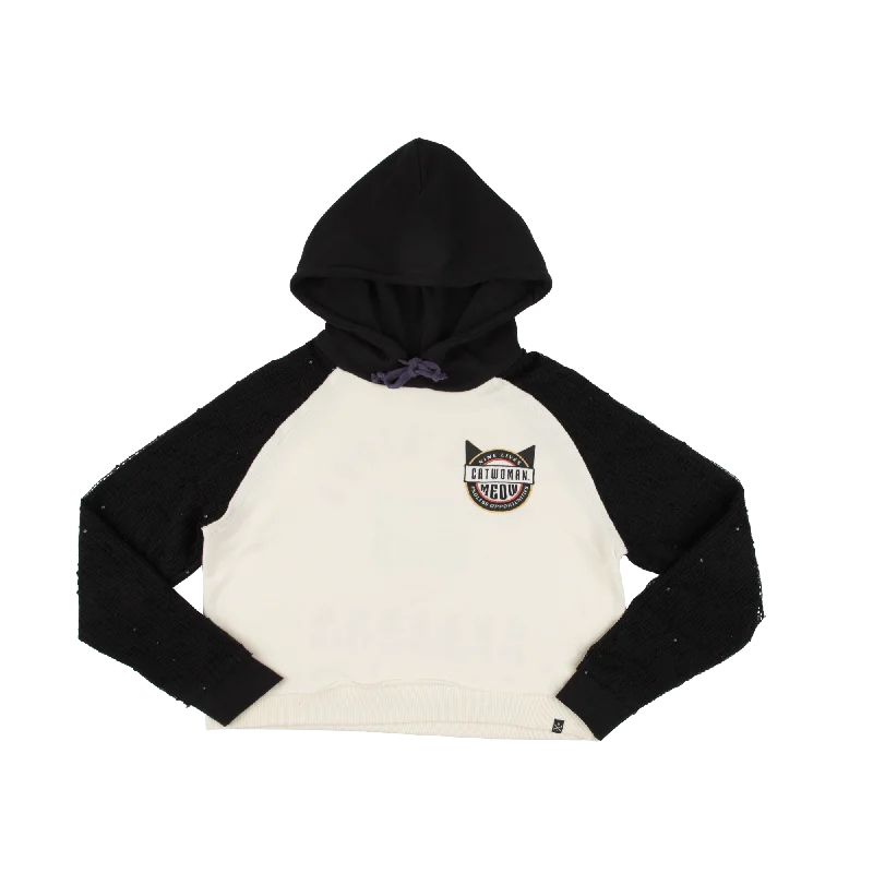 Get 25% off select men’s clothing when you shop online! Catwoman Nine Lives Cropped Hoodie Get 25% off select men’s clothing when you shop online! Catwoman Nine Lives Cropped Hoodie