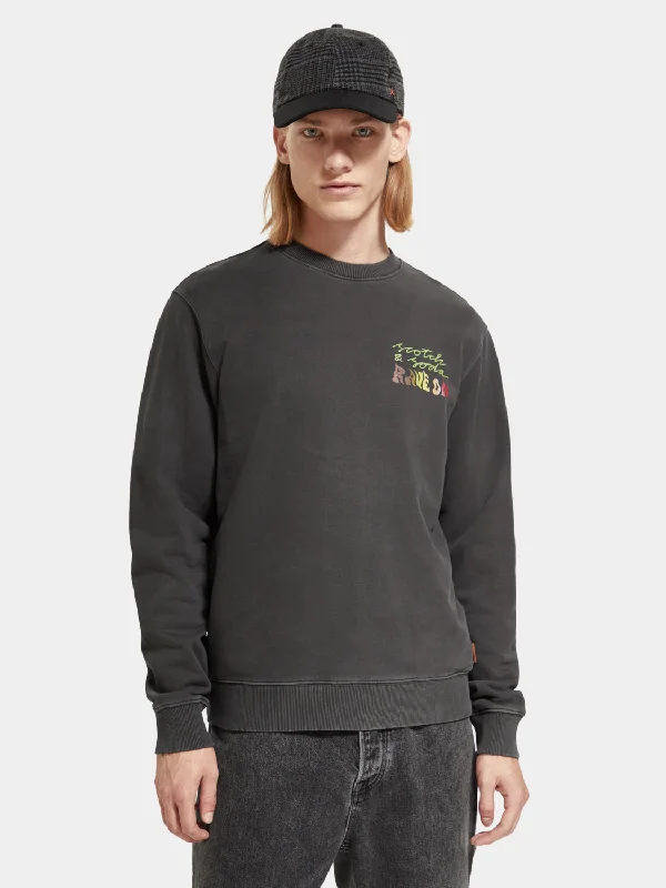 Exclusive offers on men’s wardrobe essentials – save more now! Regular-fit graphic sweatshirt Exclusive offers on men’s wardrobe essentials – save more now! Regular-fit graphic sweatshirt