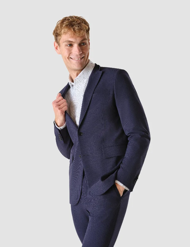 Check out the best prices on men's fashion basics – limited time offer.  Essential Blazer Bristol Blue Regular