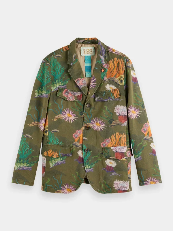 Shop the essentials – men’s wardrobe must-haves on sale.  Printed blazer