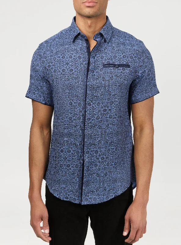 Don’t wait – shop the biggest sale of the season on men’s clothing!  Floral-jacquard shirt