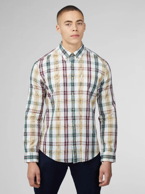 Men’s wardrobe essentials now at unbeatable prices.  Signature Heritage Check Shirt - Snow White