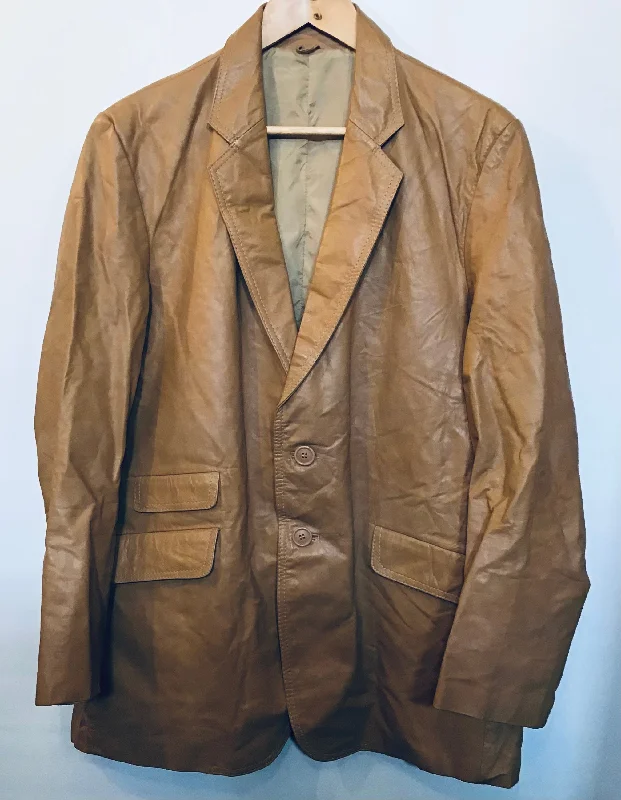 Fresh clothing styles are here – Shop now for exclusive discounts!  Tan Leather Blazer (size 44inch chest)